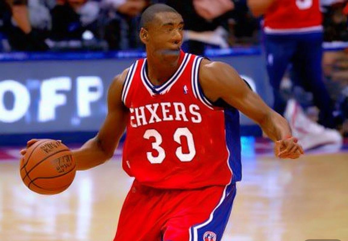 2004年NBA季后赛：热火与76人巅峰对决影响解析(图3)